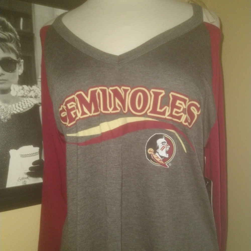 New Florida Seminole peek a boo shoulders top M